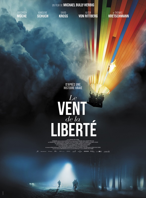 Image Projection en plein air du film : Le vent de la liberté