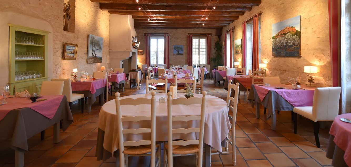 Image Auberge de Tavel - Restopolitan - Offre : Menu Tous à l'Auberge en fonction des produits de saison: Entrée+Plat+Dessert à 35€ TTC