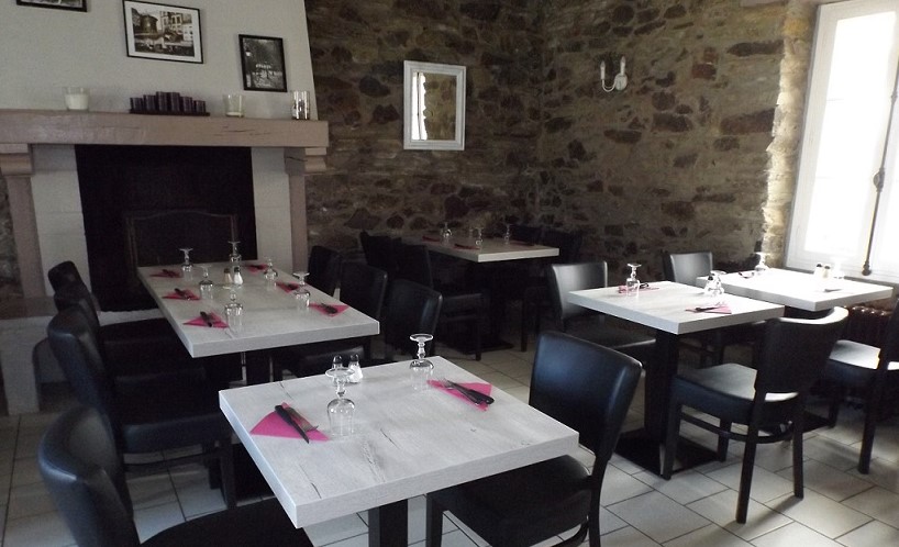 Image Aux Berges de Bougard - Restopolitan - Offre : Entrée + Plat au choix à la Carte (hors Menu)